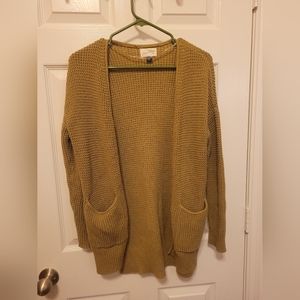 SOLD 💥Bundle 3 for $25💥 Khaki Green Cardigan